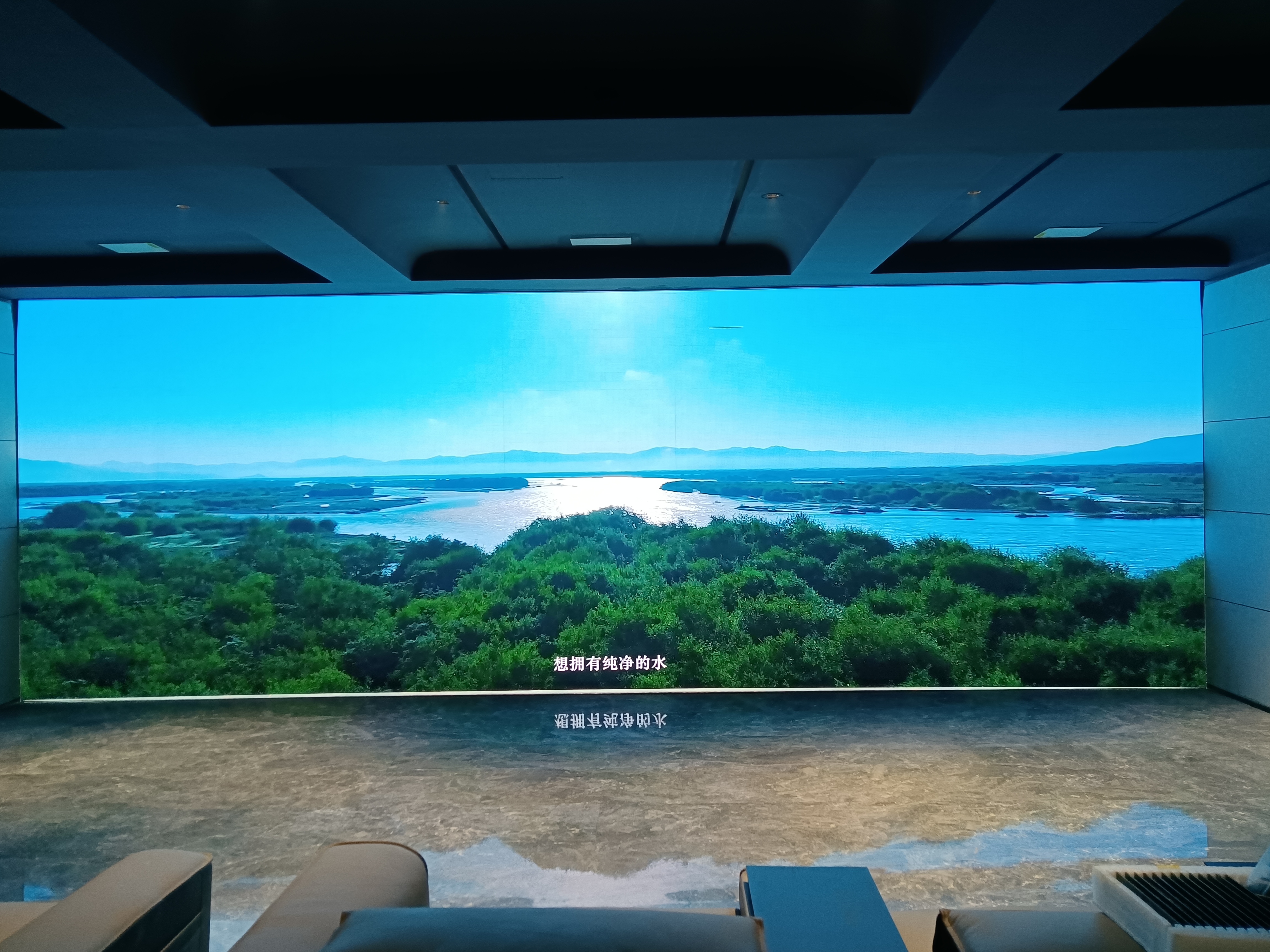 西安P2.604 室内可卷曲闸机LED显示屏