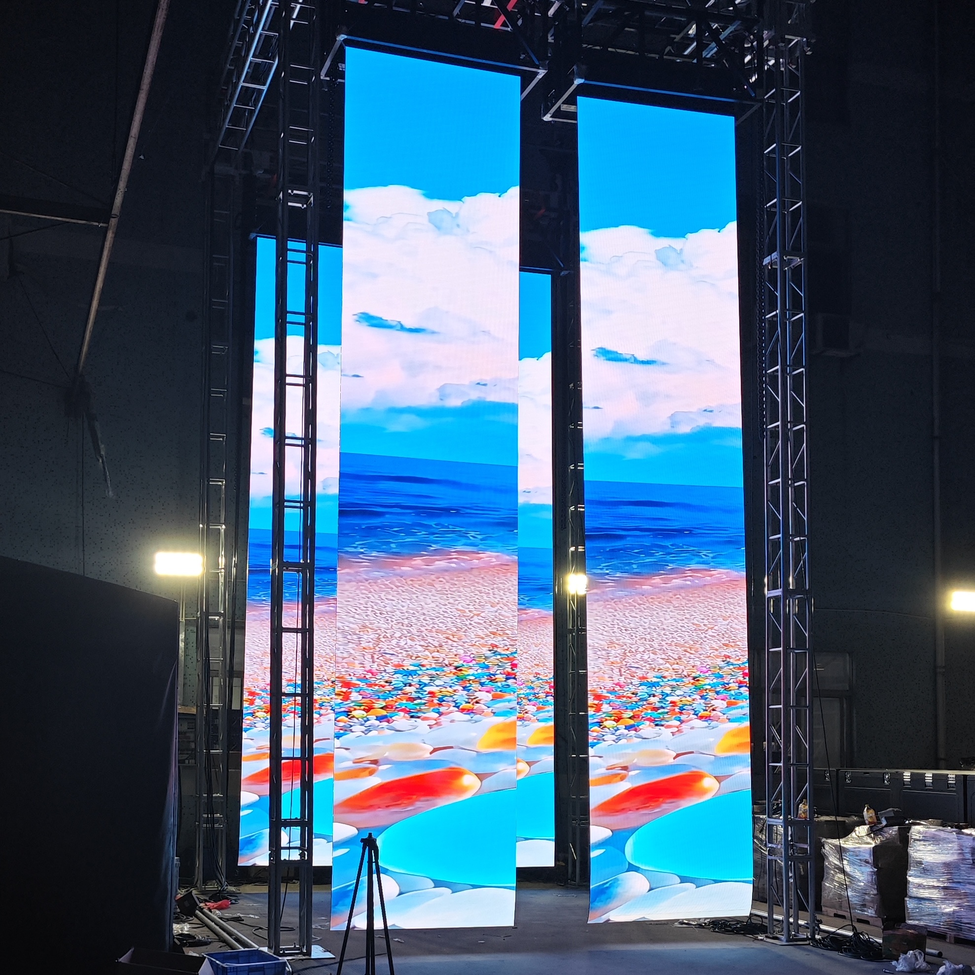 韩国 P3.91 租赁卷屏显示屏